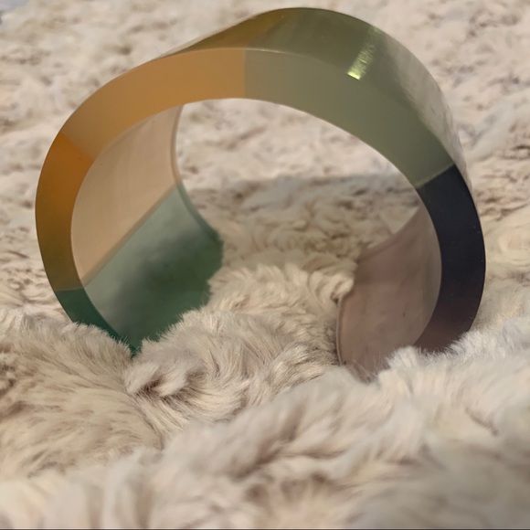 Stunning cuff bracelet - Picture 4 of 8